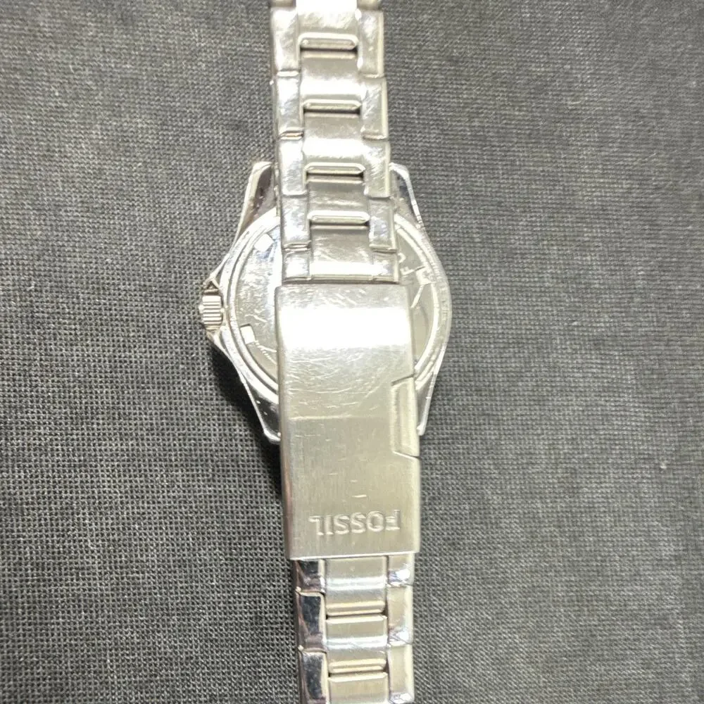 Fossil ES-2879 Women’s Wristwatch New Battery! Runs excellent!